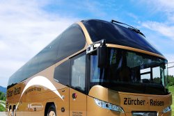 Der Goldküsten Reisebus von Zürcher Reisen